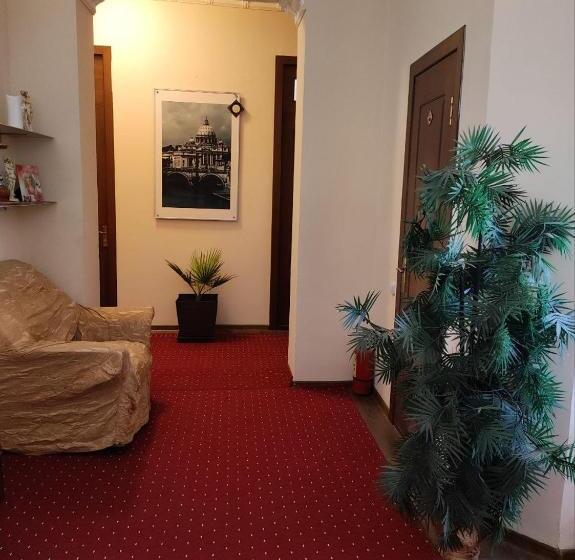 膳宿费 Sam Greenhouse Hostel