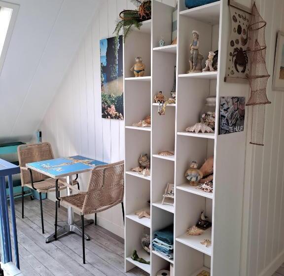 Пансион Unia S Verhuur