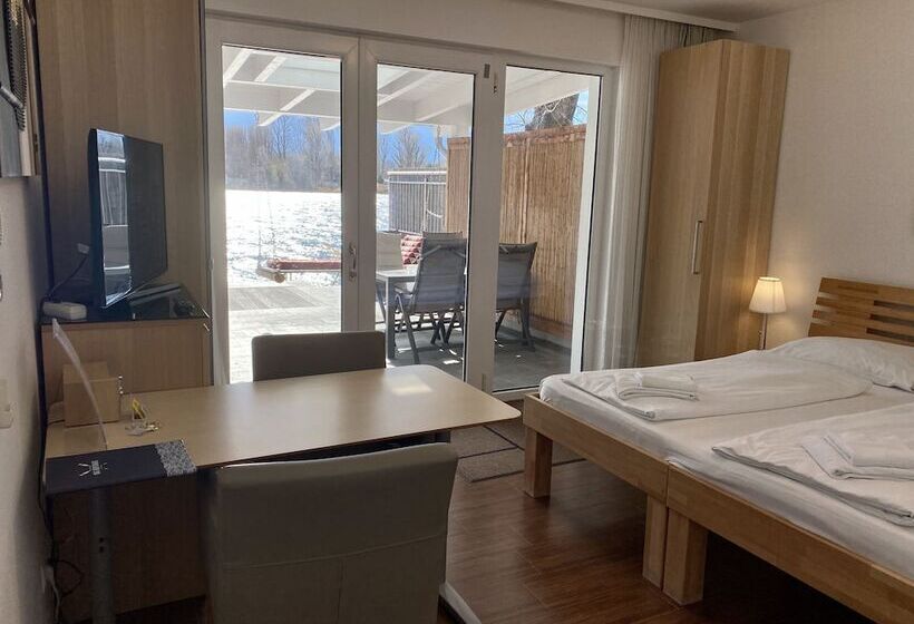 Ajo Vienna Beach   Contactless Check In