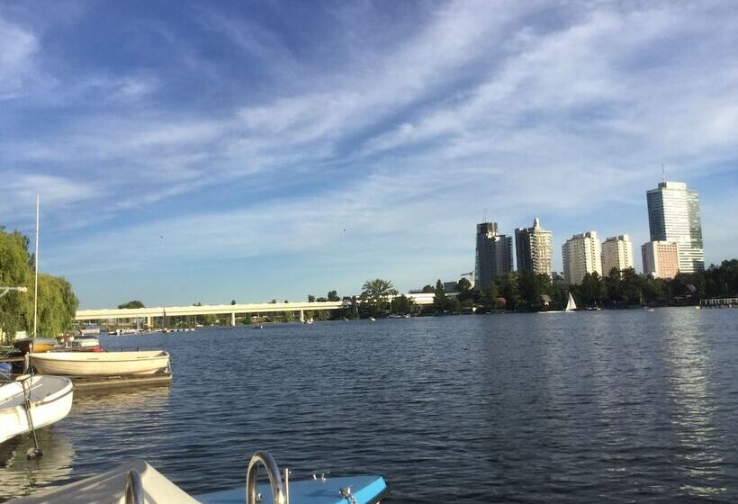 Ajo Vienna Beach   Contactless Check In