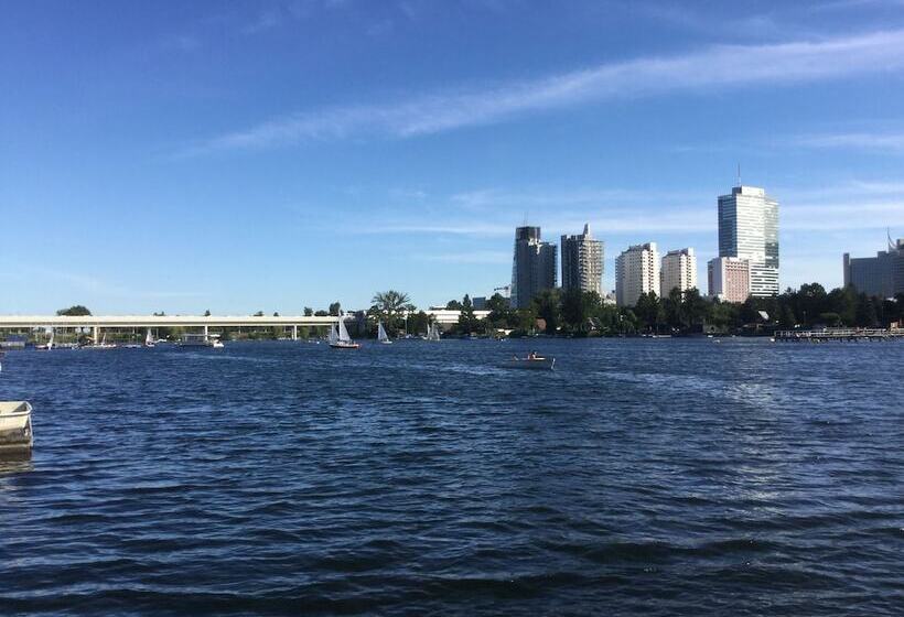 Ajo Vienna Beach   Contactless Check In