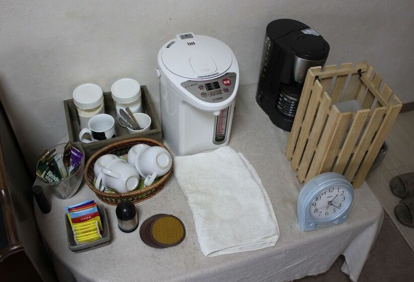 Guest House Hakodate Crossroad – Hostel