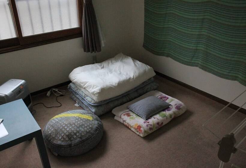 Guest House Hakodate Crossroad – Hostel