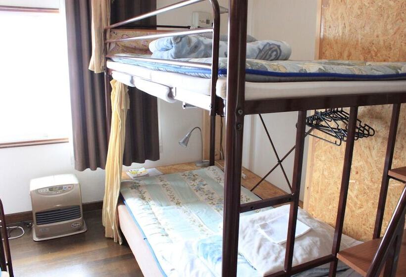 Guest House Hakodate Crossroad – Hostel