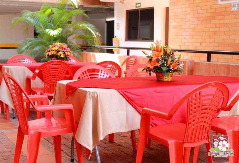 Apartahotel Los Cerezos