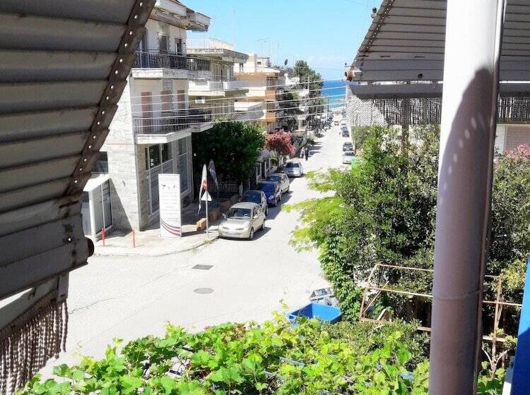 Artemis Studios & Apartments