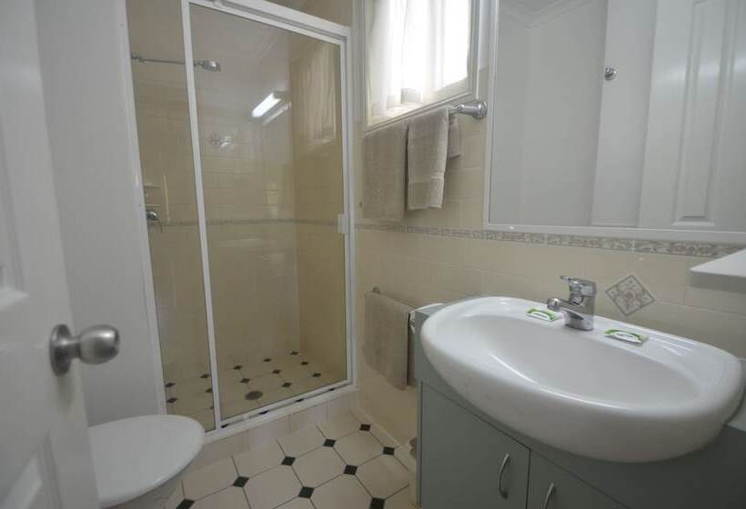 Barney Beach Accommodation