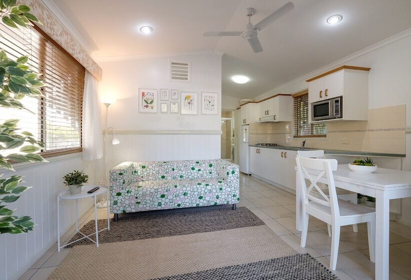 Barney Beach Accommodation