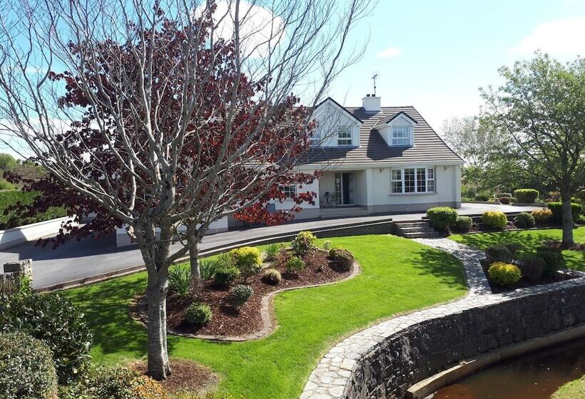 مبيت وإفطار Bridgeburn House