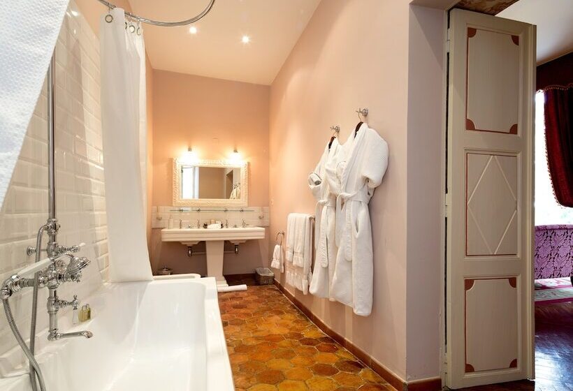 ベッドアンドブレックファースト Château Fombrauge   Bernard Magrez Luxury Wine Experience