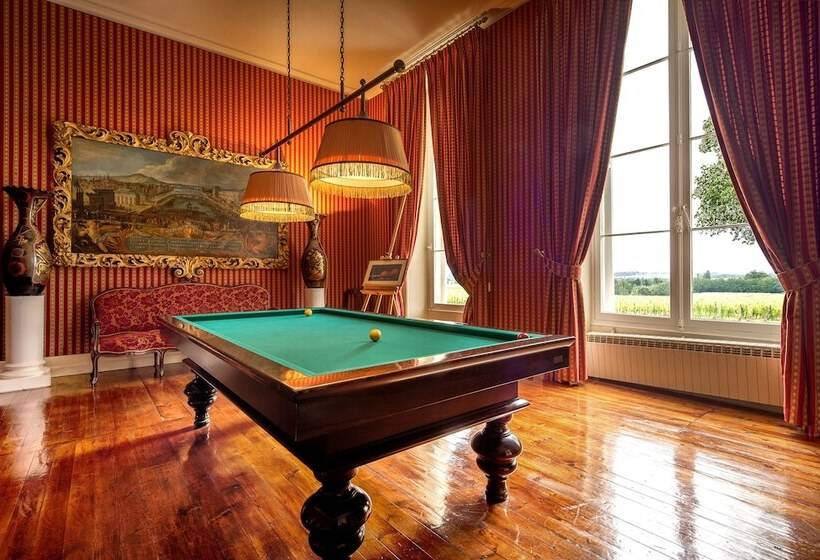 ベッドアンドブレックファースト Château Fombrauge   Bernard Magrez Luxury Wine Experience