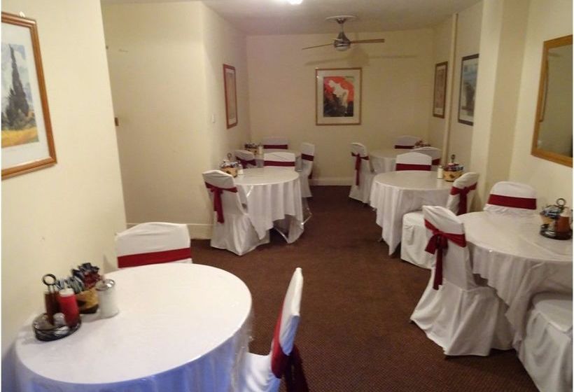 مبيت وإفطار Lampton Guest House