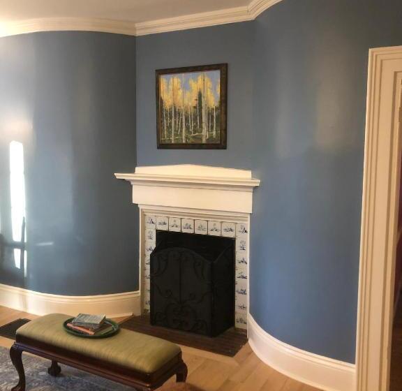 住宿加早餐  Onesixtyfive, The Inn On Park Row