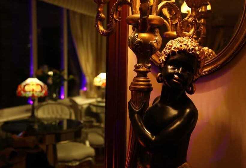 민박 Palmerston Grange