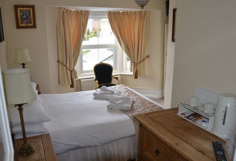 민박 Palmerston Grange