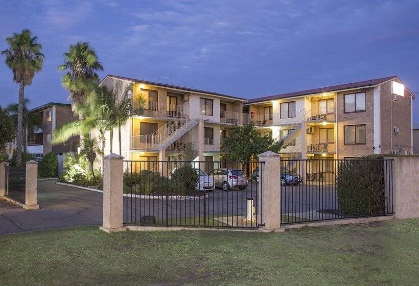 Burswood Lodge Apartments