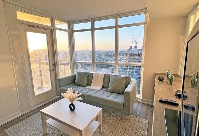 Beautiful Downtown Toronto Condo