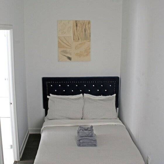 Beautiful Downtown Toronto Condo