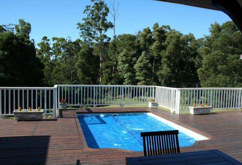 Edenbrook Country Manor