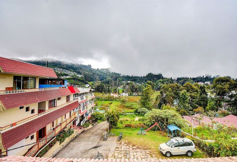 Fabhotel Abirami Grand Inn