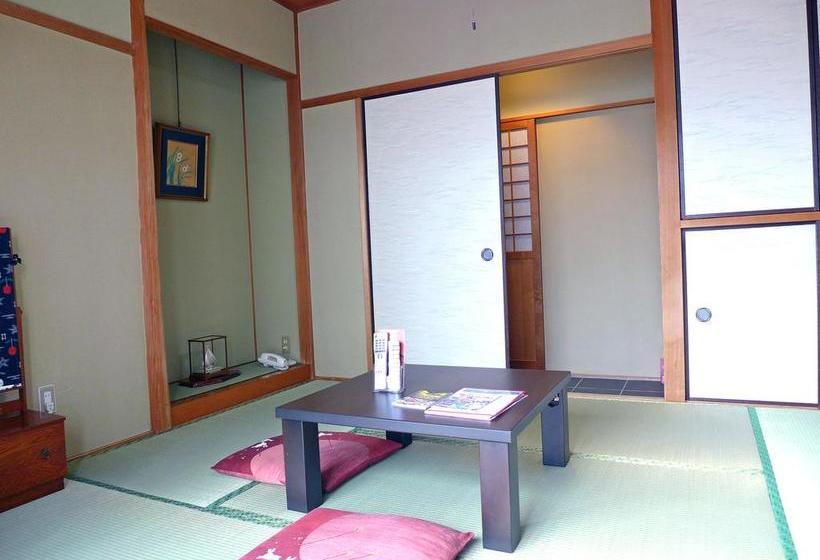 Fujiwara Ryokan
