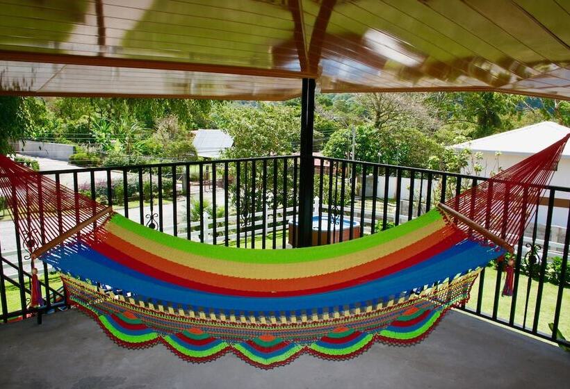 여관 Central Boquete