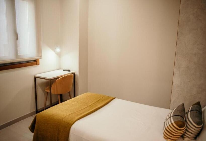 مسافرخانه Pensión Berenguela