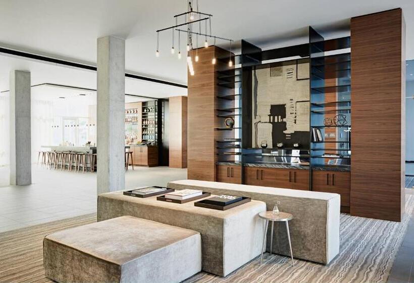 Ac Hotel By Marriott Phoenix Tempe/downtown