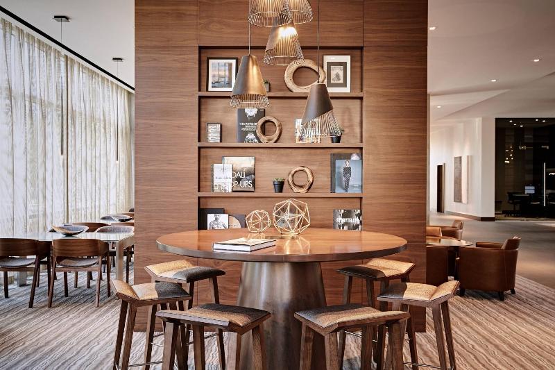 Ac Hotel By Marriott Phoenix Tempe/downtown