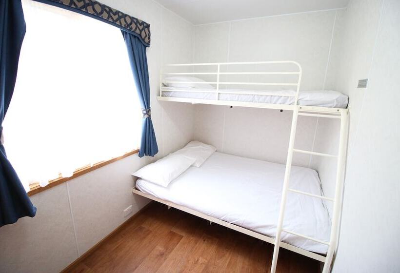 בית מלון כפרי Adelaide Brownhill Creek Tourist Park