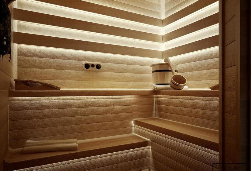 هتل Novomoskovskaya