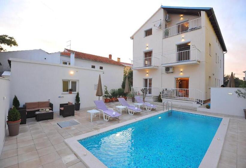 호텔 Apartments Batur