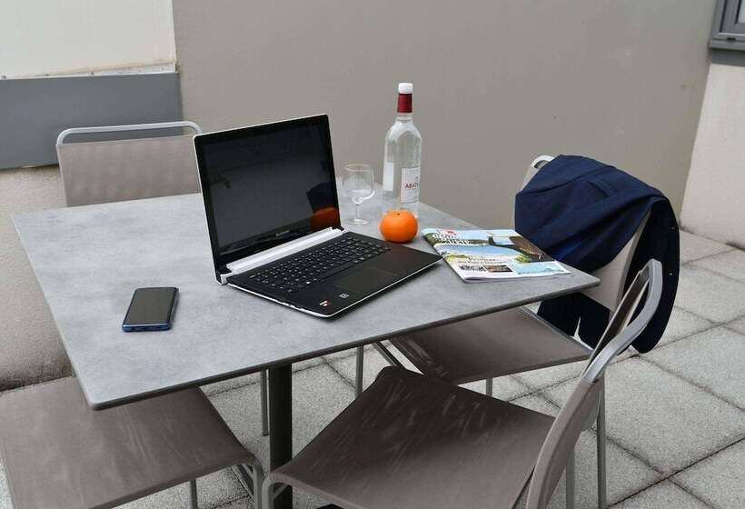 هتل Appart Hôtel Mer & Golf City Bordeaux Bassins à Flot