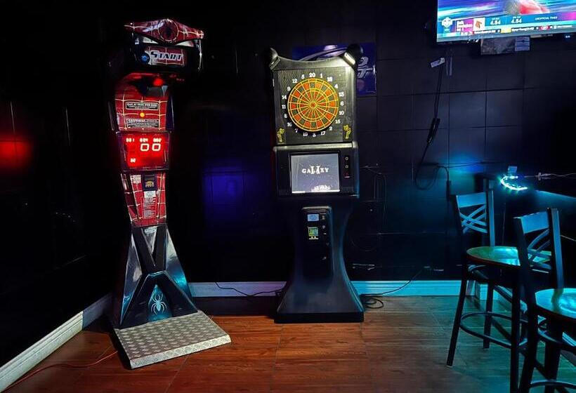 فندق Baymont By Wyndham Delavan Near Lake Geneva