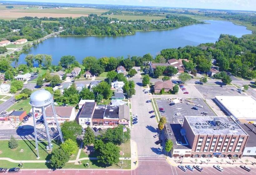 فندق Baymont By Wyndham Delavan Near Lake Geneva