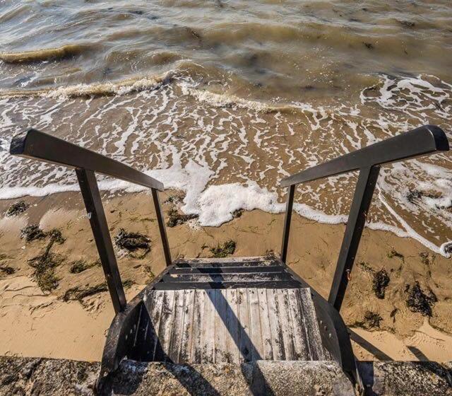 Beach Hotel   Le Grand Chalet