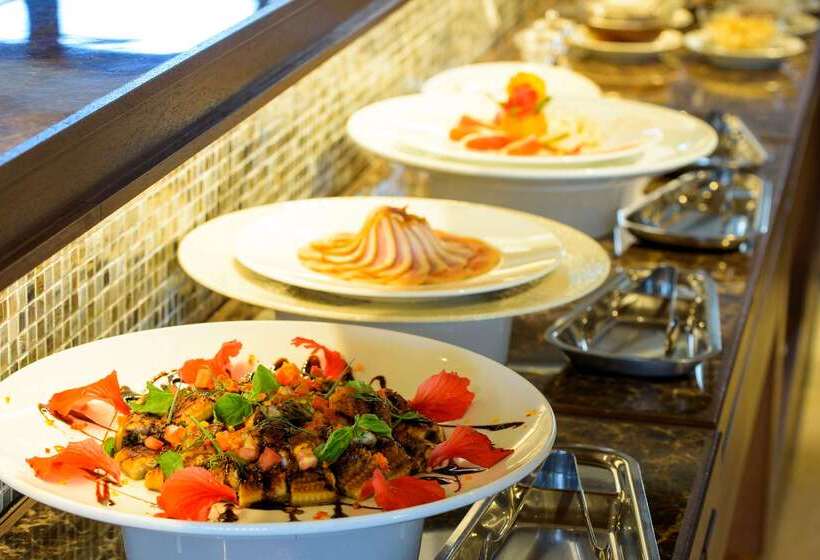 فندق Best Western Okinawa Kouki Beach