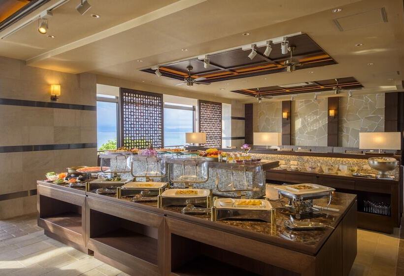 فندق Best Western Okinawa Kouki Beach