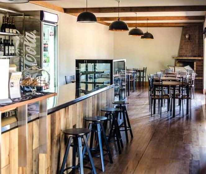 هتل Big4 Stuart Range Outback Resort