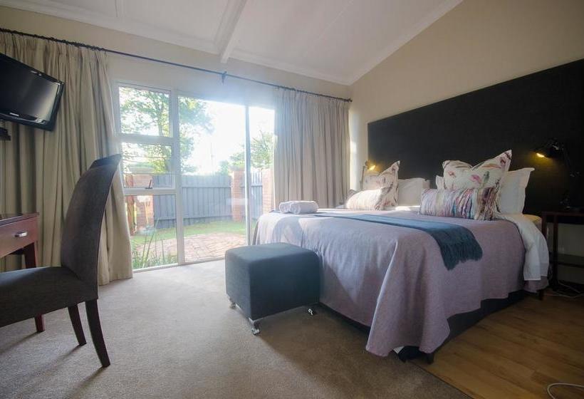 Brahman Hills   Gardens, Hotel & Cottages