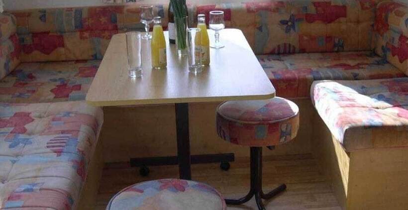 בית מלון כפרי Camping De La Croix D'arles