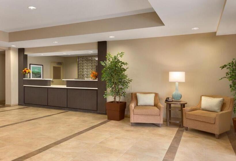 호텔 Candlewood Suites Vestal   Binghamton, An Ihg