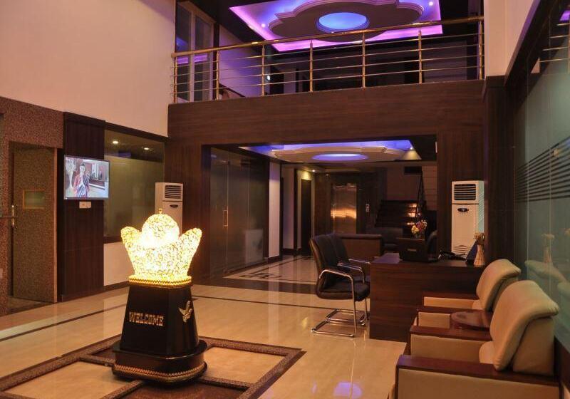 בית מלון כפרי Grand Clarks Inn