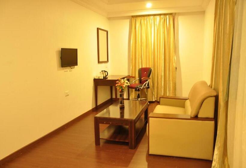 فندق Grand Clarks Inn