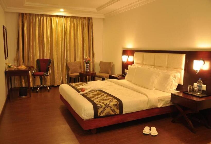 בית מלון כפרי Grand Clarks Inn