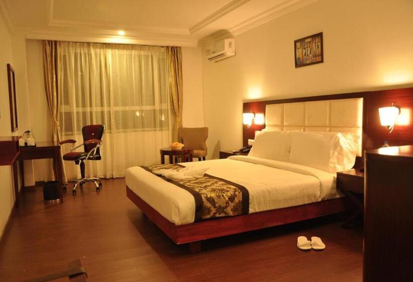 فندق Grand Clarks Inn