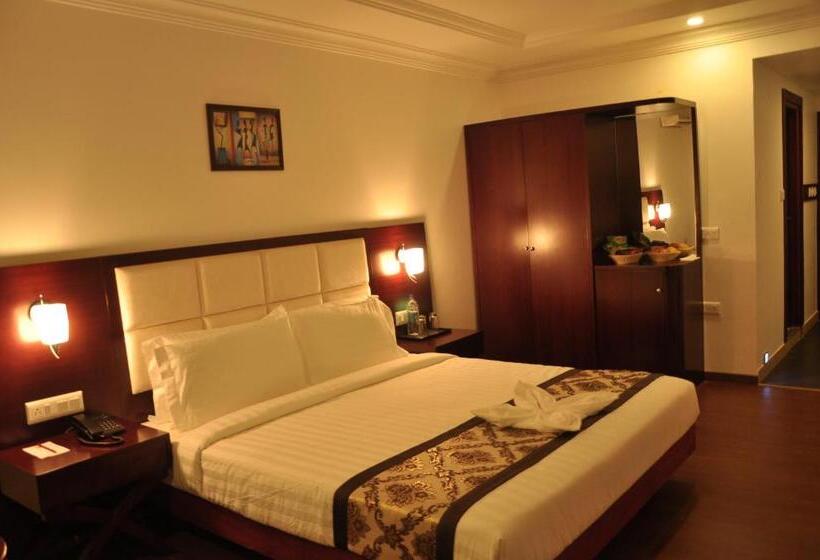 בית מלון כפרי Grand Clarks Inn