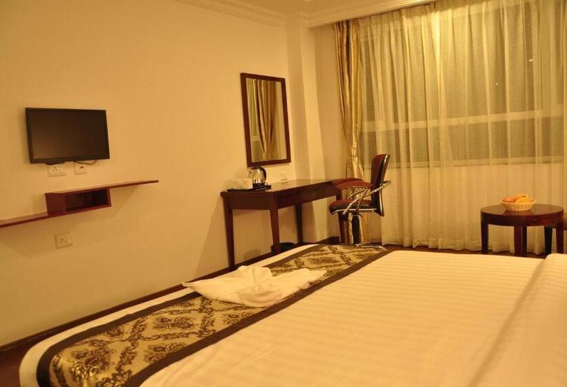 فندق Grand Clarks Inn