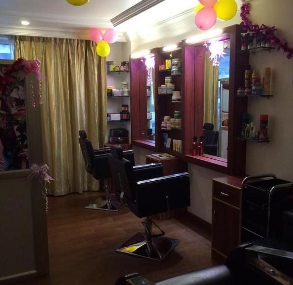 בית מלון כפרי Grand Clarks Inn