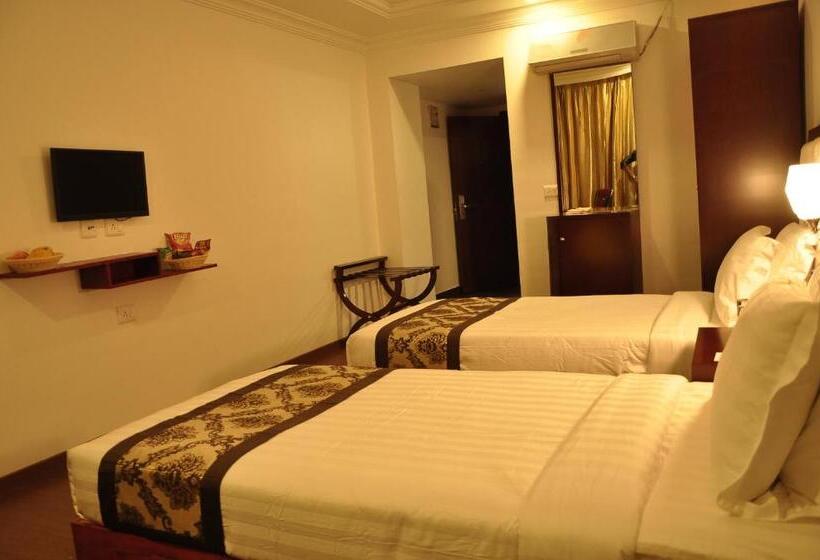 فندق Grand Clarks Inn